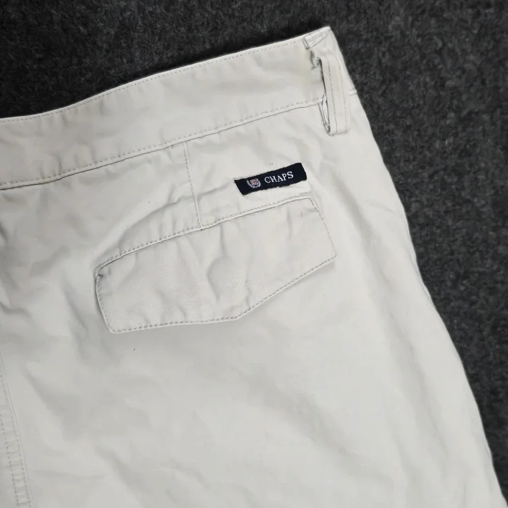 Men's CHAPS Casual Flat Front 100% Cotton Shorts Hampton Khaki Size 32
